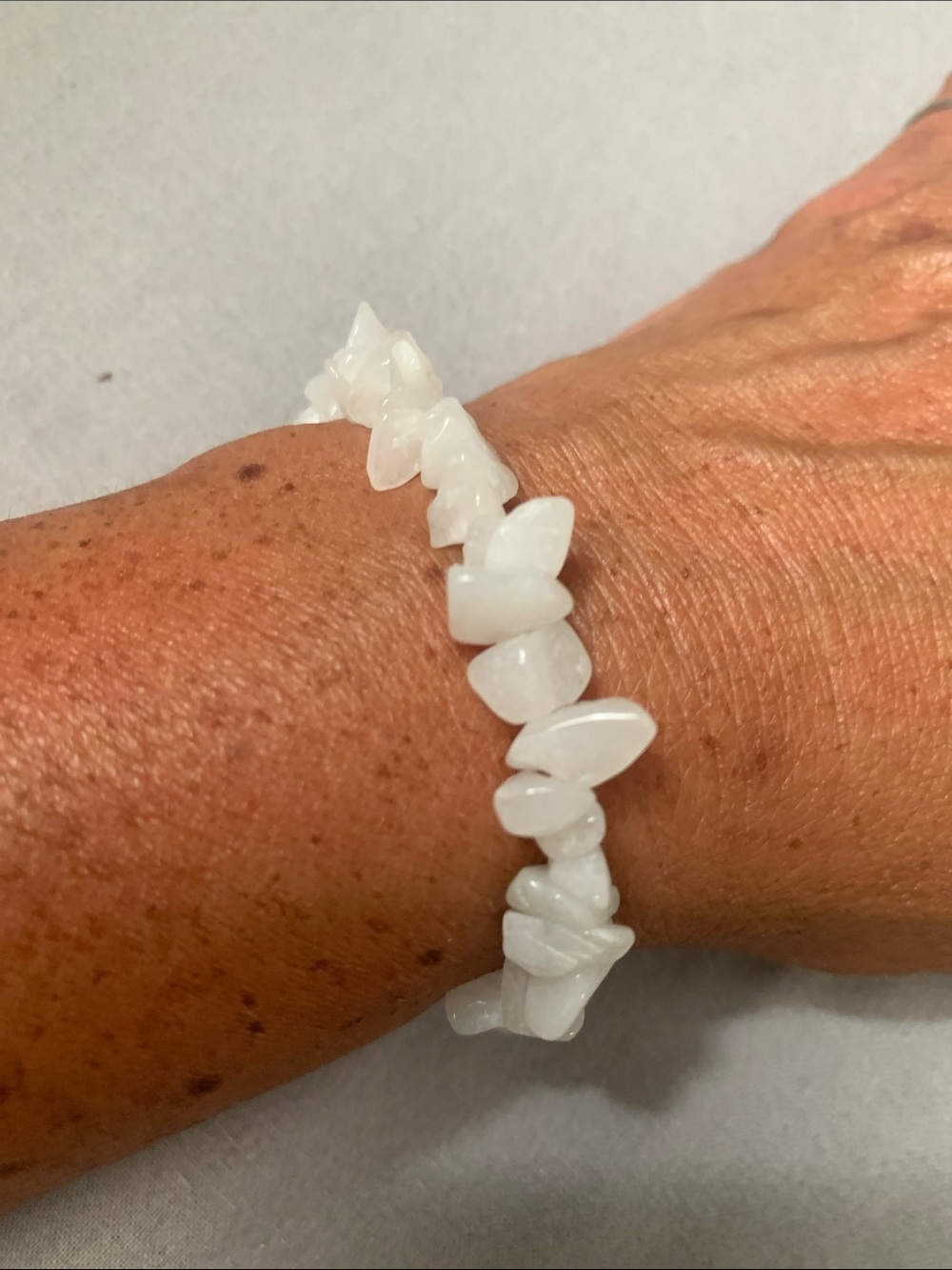 Y2K White Chip Stone Stretch Bracelet - Women Jewelry